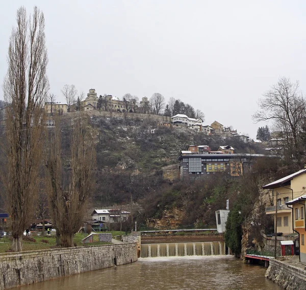 Городской пейзаж столицы Сараево — стоковое фото