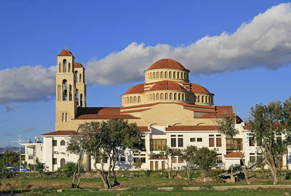 Paphos'deki / daki Agioi Anargyroi Ortodoks katedrali — Stok fotoğraf