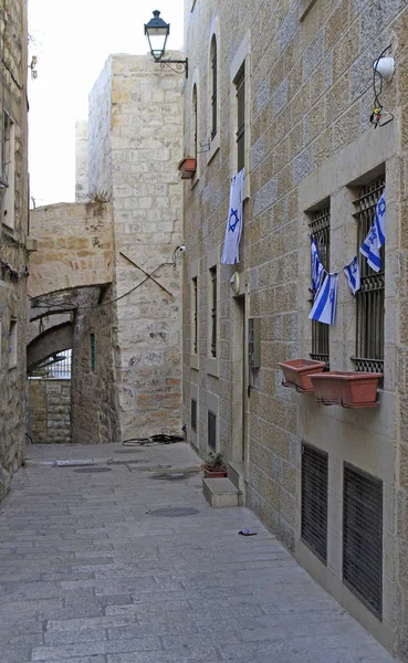 Calle estrecha en el casco antiguo de jerusalem —  Fotos de Stock