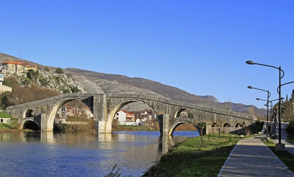 Arslanagic 橋トレビニエ, ボスニア ヘルツェゴビナ — ストック写真