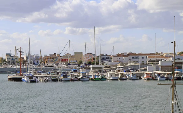 Widok na stary port Limassol — Zdjęcie stockowe