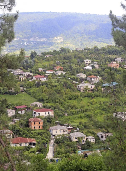 Paisaje urbano de Sukhumi - la principal ciudad de Abjasia — Foto de Stock