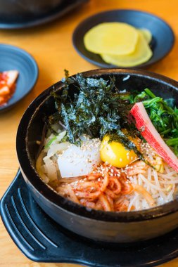 Bibimbap siyah kase
