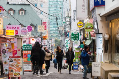 Ewha alışveriş caddesi
