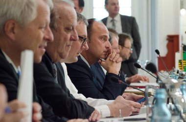 Almanya, Leipzig - Aralık 07, 2017: Federal devletlerin iç bakanları İçişleri Bakanları Konferansı açık