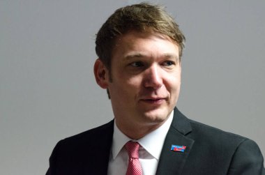 Almanya, ZEITZ - 09 Aralık 2017: Afd seçim ofisi Zeitz yeniden açılması, Andre Poggenburg