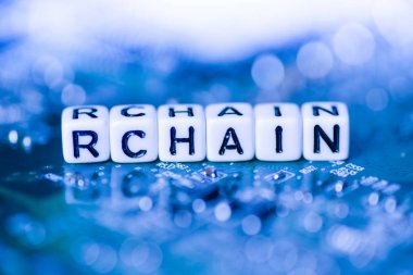 Word tarafından alfabe bloklar üzerinde anne cryptocurrency Rchain