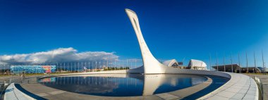 Soçi, Rusya - 02.01.2020 Sochi Olimpiyat Parkı. Olimpiyat Alevleri Kupası. Fisht Stadyumu. Spor tesisi. Modern görünüş. Bir kuadrokopterden havadan fotoğraf. İnsan yok. Yukarıdan görünüşü.