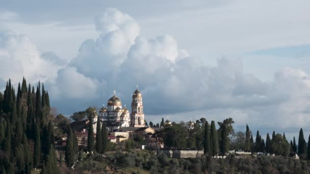 Sotsji Rusland 2020 Beweging Van Wolken Lucht Boven Kerk Tijdsverloop — Stockvideo