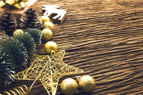 Karácsonyi decration tárgya a fa háttér felülnézet prop — Stock Fotó