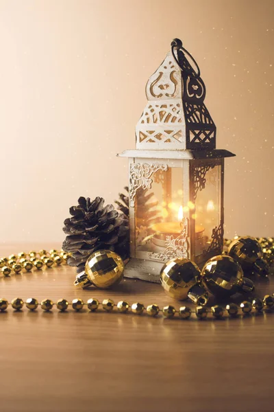 Világít a fény lámpa szüreti, karácsonyi dekoráció — Stock Fotó
