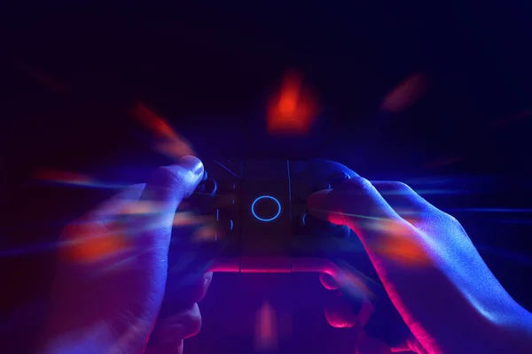 Gamer Boy Kézben Tartja Joystick Vezérlő Elektronikus Játék Játék Online — Stock Fotó
