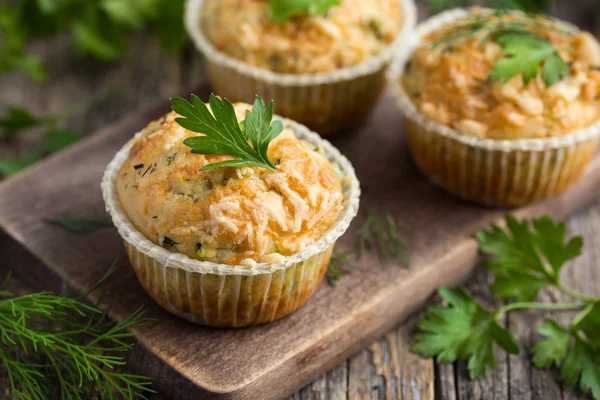 Savory muffins with zucchini and cheese — Stock Photo, Image