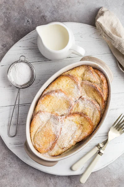 Tereyağlı ekmek pudingi — Stok fotoğraf