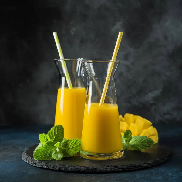 Friss mangó juice — Stock Fotó