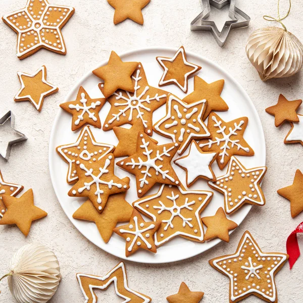 Традиційне домашнє різдвяне імбирне печиво — стокове фото