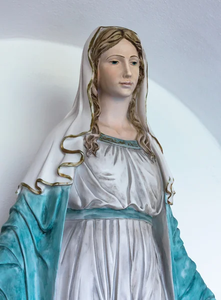 Jungfru Maria staty — Stockfoto