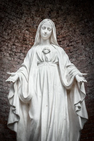 Statua della Madonna — Foto Stock