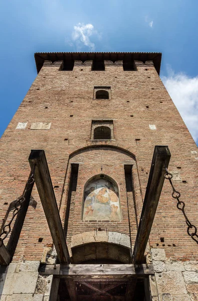 Entrada de Castelvecchio em Verona — Fotografia de Stock