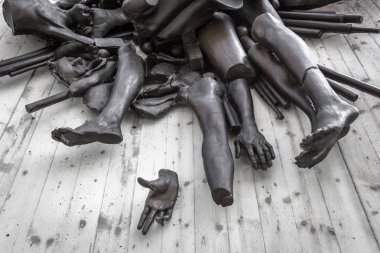 Savaş kurbanları anıt