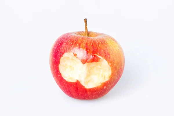 Manzana mordida sobre blanco —  Fotos de Stock