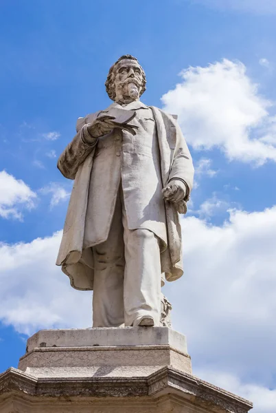 Estatua de Aleardo Aleardi — Foto de Stock