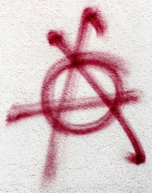 duvara boyalı Anarşi sembolü