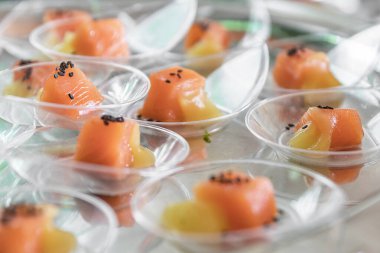 Somonlu şeffaf bardaklar