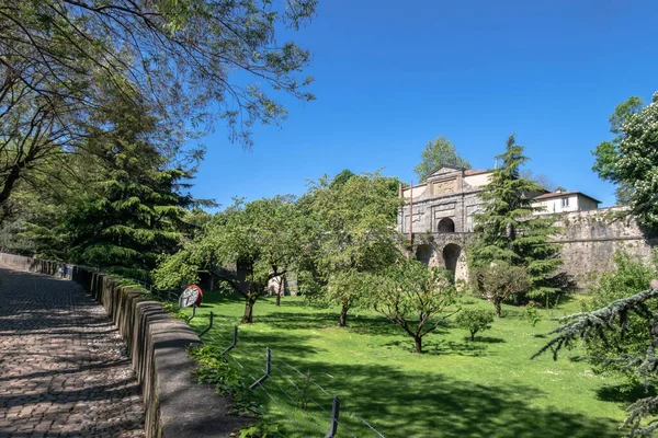 Τοπίο Στην Παλιά Πύλη Που Ονομάζεται Porta Sant Agostino Είναι — Φωτογραφία Αρχείου