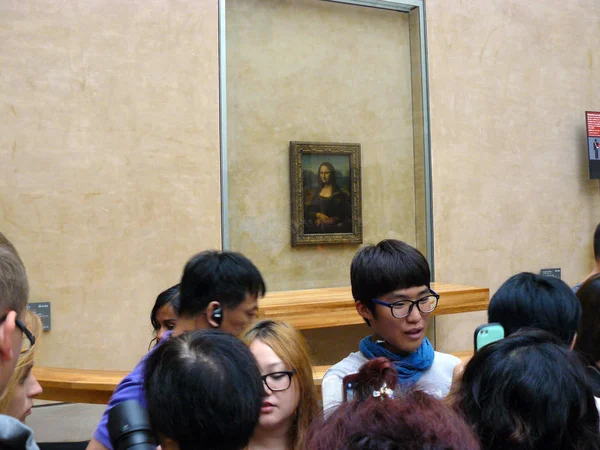 A Mona Lisa no Museu do Louvre — Fotografia de Stock