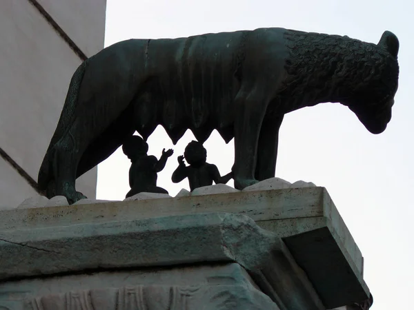 Romulus and Remus in Rome — Stock Photo, Image