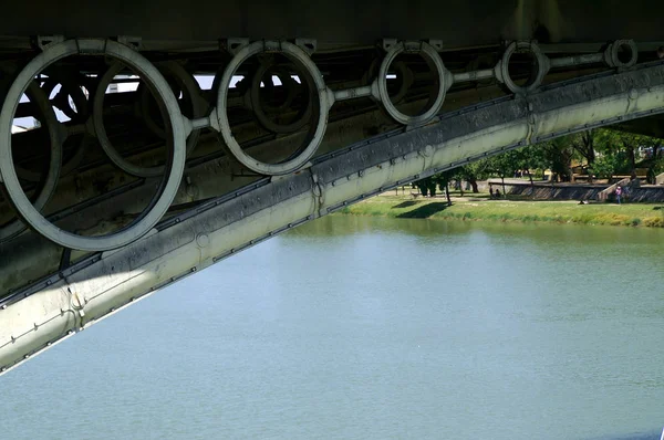 Bridge of Triana in Seville, — Stock Photo, Image