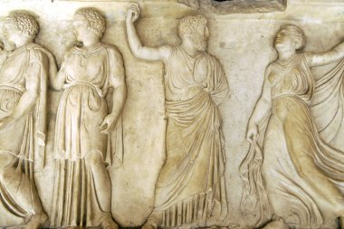 Ercolano içinde mermer friz