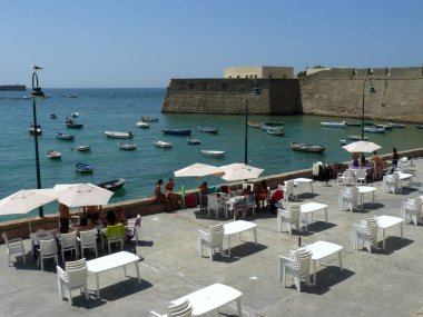  La Caleta Marine club