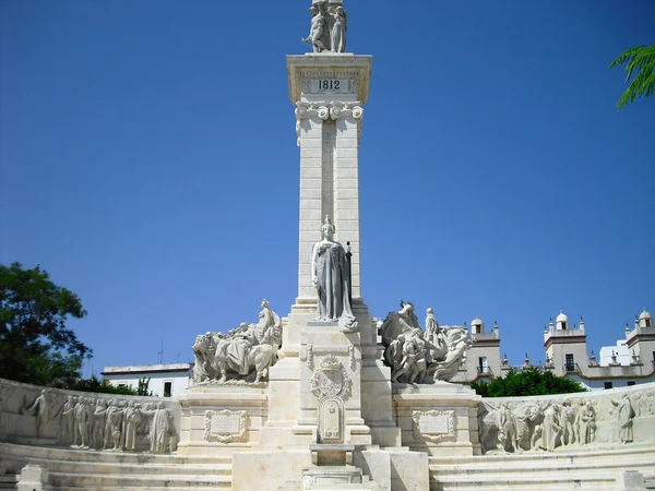 Monument to the Constitution of 1812 — Stock Photo, Image