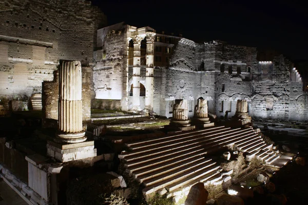 Trajan'ın Pazar Roma — Stok fotoğraf