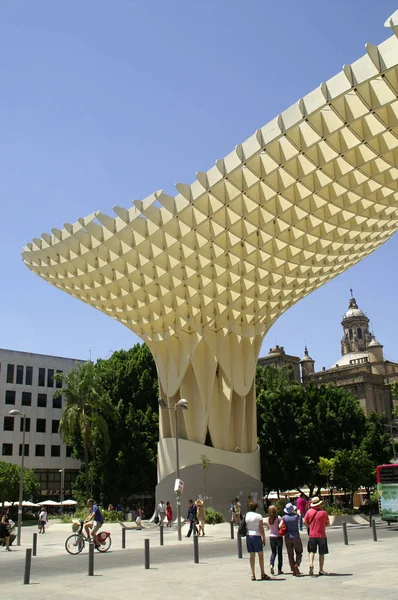 Seville (İspanya). Pilar Las Setaş de Sevilla ahşap yapısı