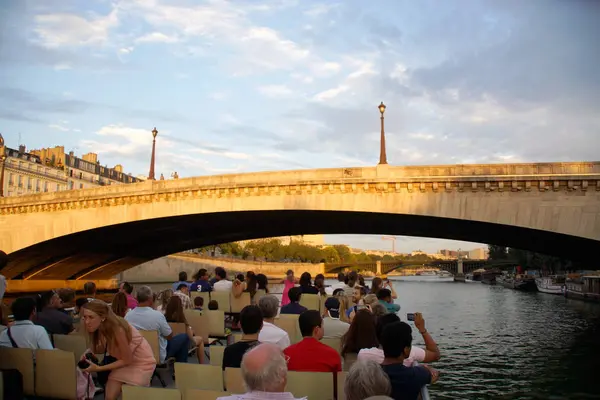 Seine river in Paris — Stock Photo, Image