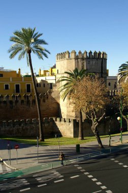 Seville (İspanya). Sevilla şehir duvarları