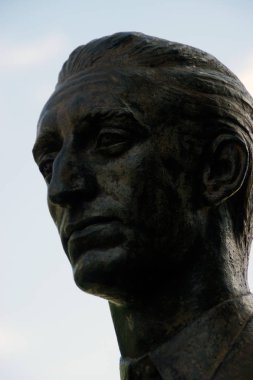 Plaza de la Constitucin Jaen şehir içinde Manolete Boğa güreşçisi büstü Linares (Jaen)