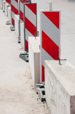 Yoldaki trafik işaretleri