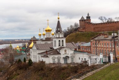 St John the Baptist Kilisesi, grand Kremlin (15001511) ve nehir Volga, Nijniy Novgorod, Rusya Federasyonu