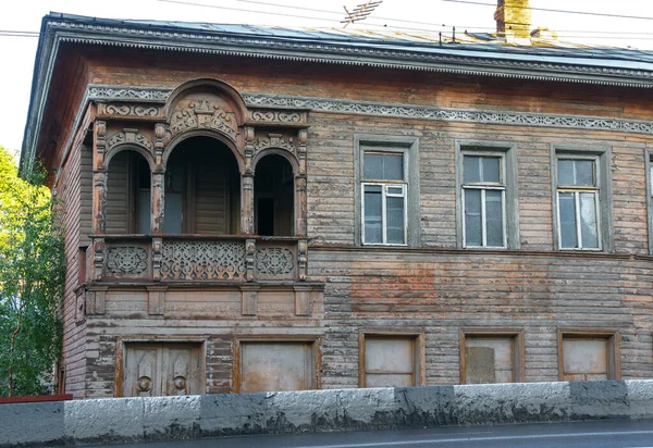 Antiga Casa Madeira Esculpida Dois Andares Com Varanda Vologda Rússia — Fotografia de Stock