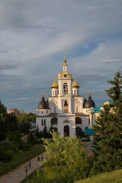 Dmitrov Moscow Region Ρωσία August 2018 Καθεδρικός Ναός Κοίμησης Της — Φωτογραφία Αρχείου