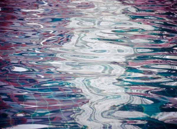 Contexto da água ondulada na piscina — Fotografia de Stock