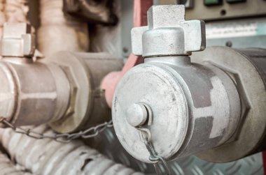 Su işaret yer ile senin metin 