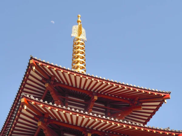 Fünfstöckige Pagode am Shitennoji-Tempel — Stockfoto