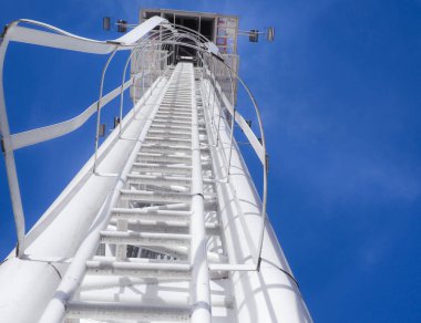 Bina ya da gözlem güverte üst sabit merdiven