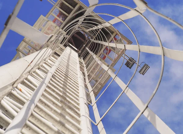 Bina ya da gözlem güverte üst sabit merdiven