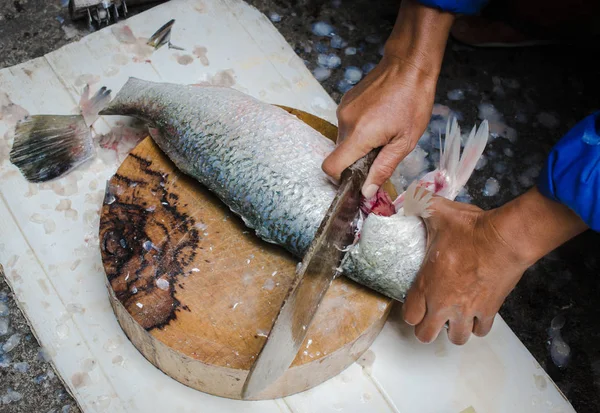 Wordt gefileerd visgerechten werden verkocht — Stockfoto